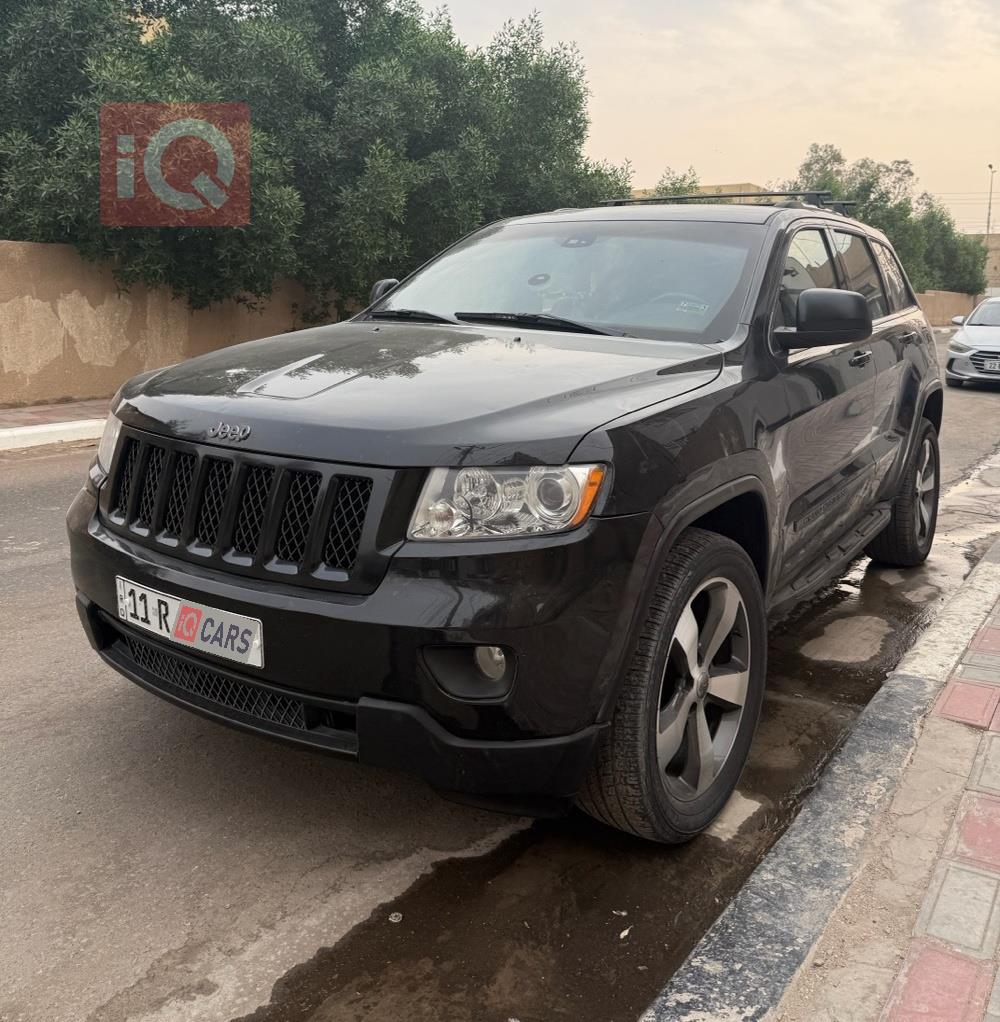 جیپ گراند شیرۆکی